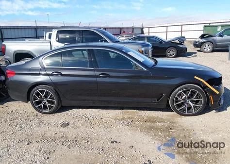 2020 BMW 530I xDrive z USA, uszkodzony, nr VIN WBAJR7C02LCD60968